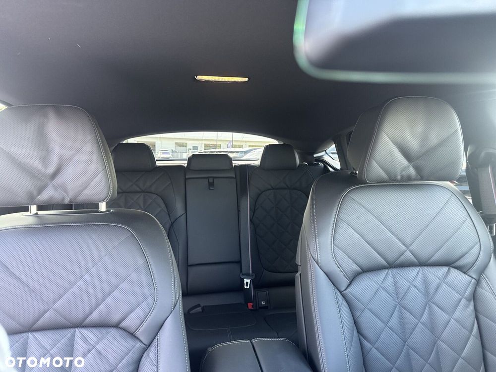 BMW X6 xDrive40d mHEV - 29