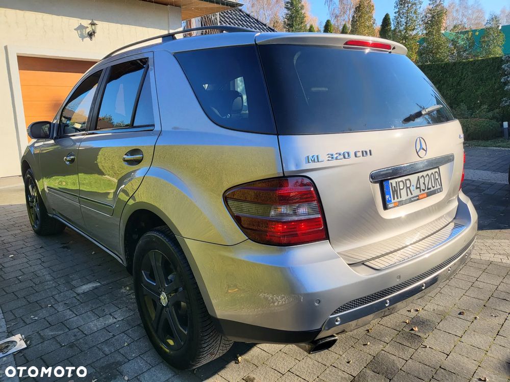 Mercedes-Benz ML - 20