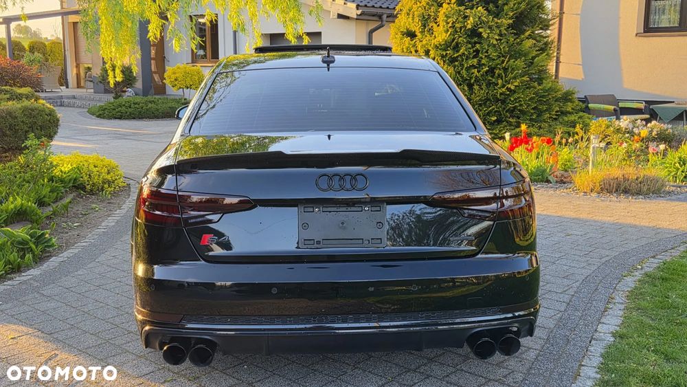 Audi S4 Limousine - 25