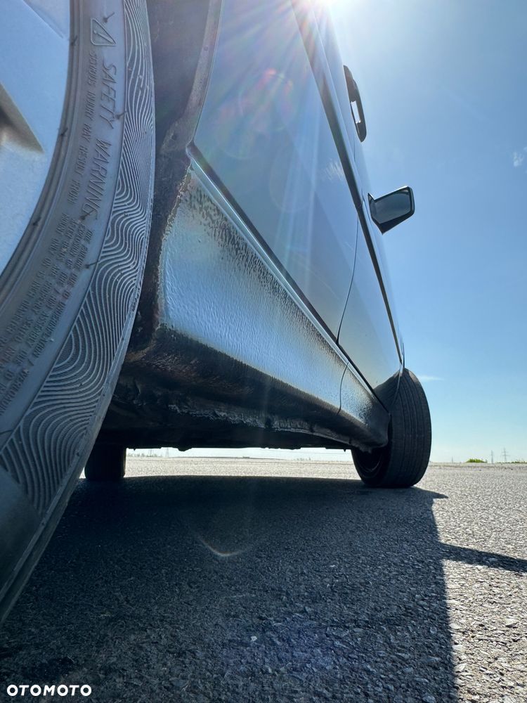Volkswagen Golf - 28