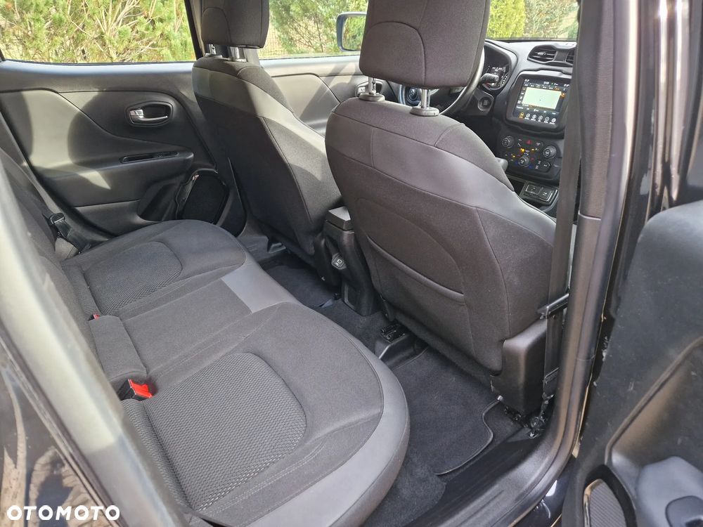 Jeep Renegade 1.6 MultiJet DSG Limited - 19