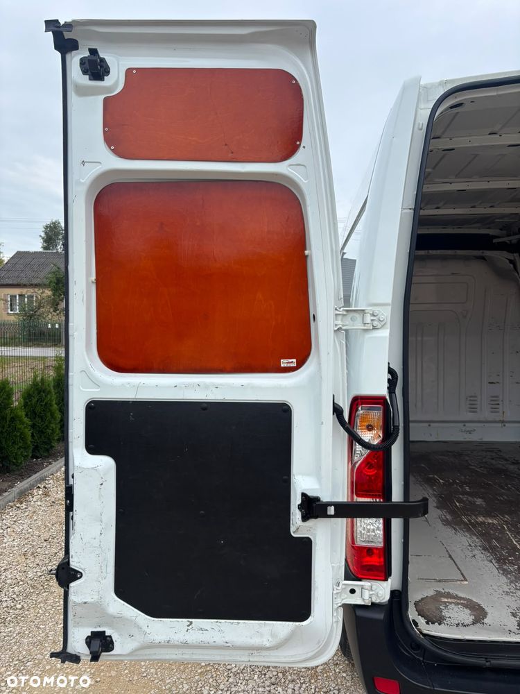 Opel Vivaro - 17