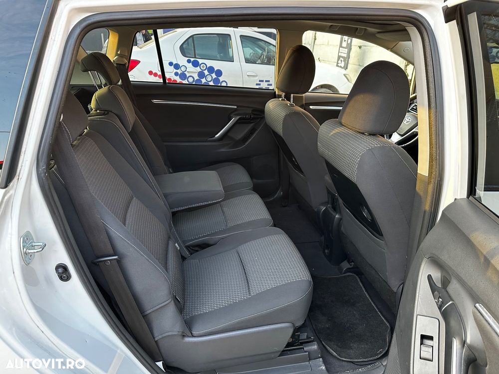 Toyota Verso - 6