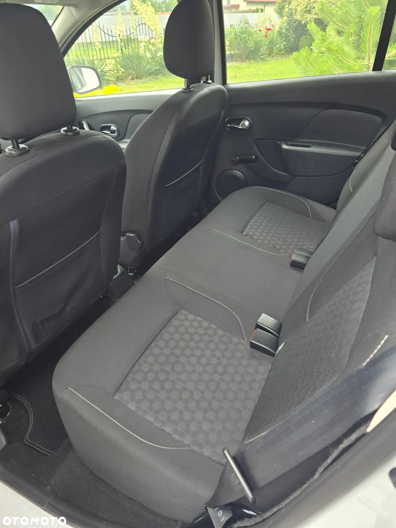 Dacia Sandero TCe 90 (S&S) Comfort - 8