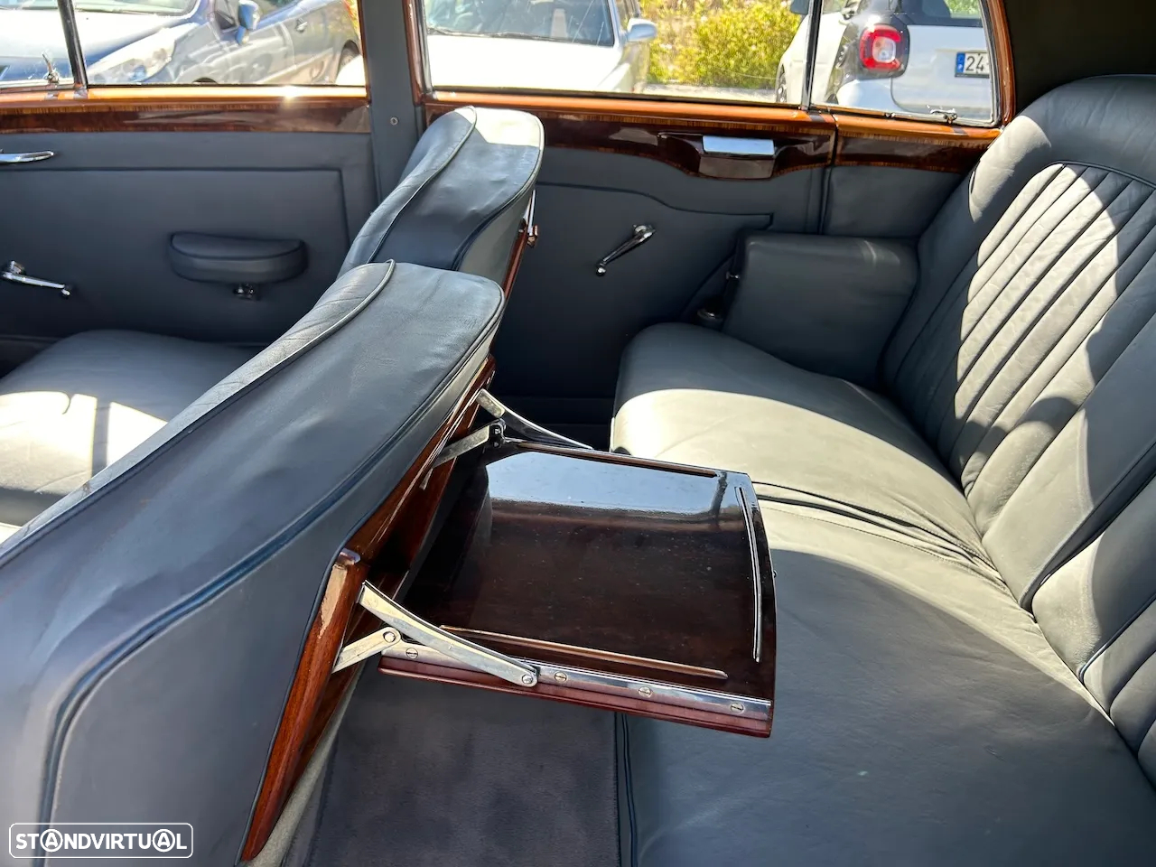 Bentley Mark VI - 12