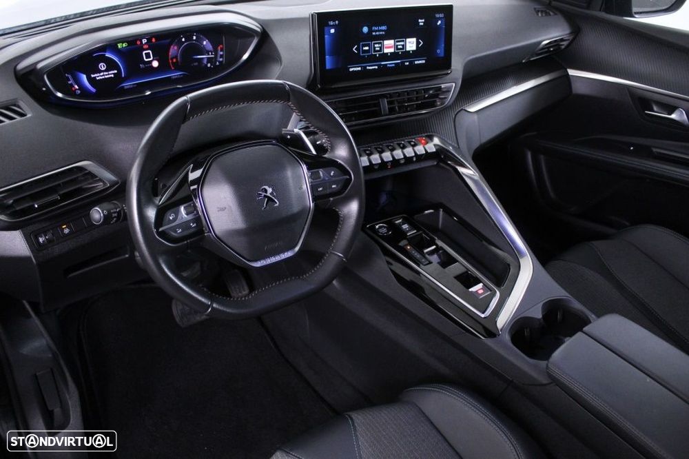 Peugeot 5008 1.5 BlueHDi Allure Pack EAT8 - 32