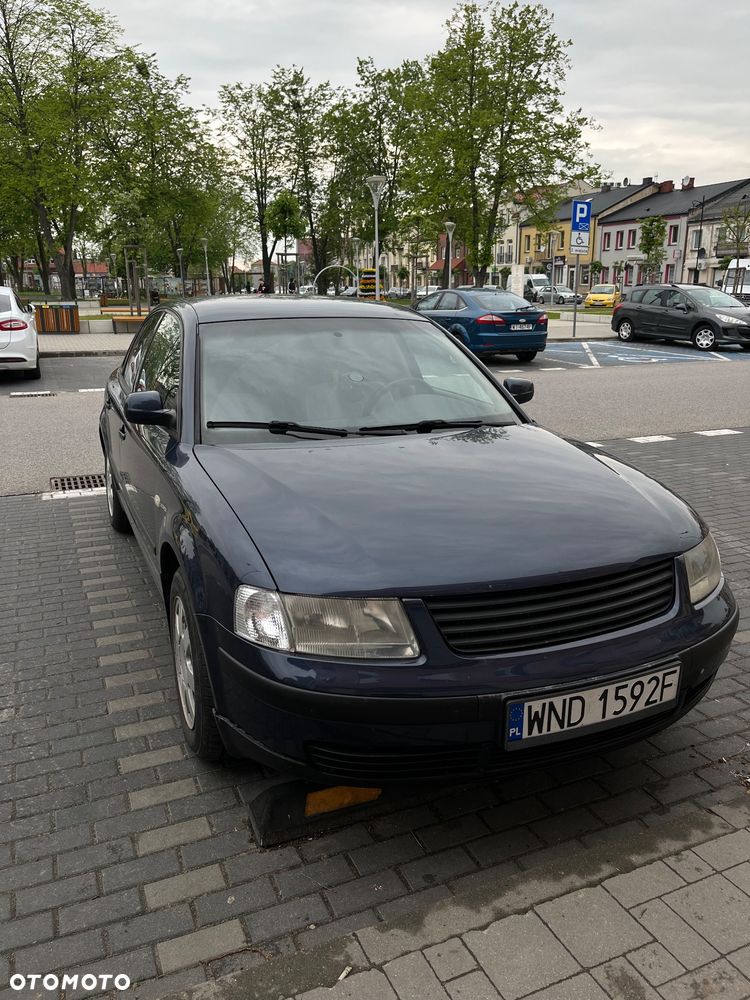 Volkswagen Passat 1.8 - 1