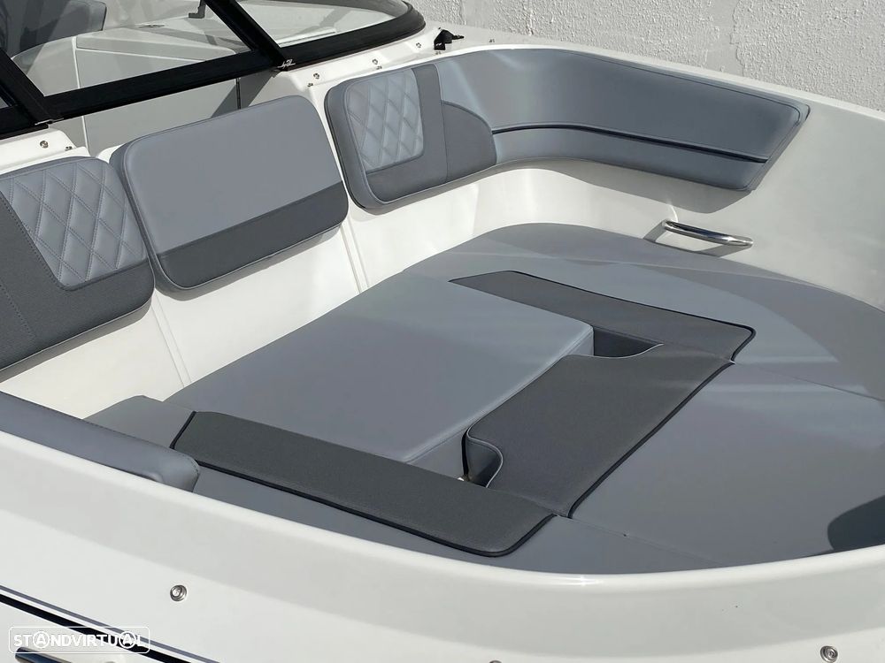Bayliner VR6 OB - 15