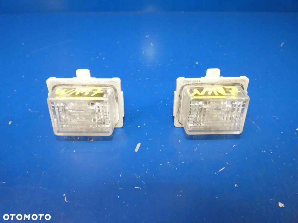 Mercedes CLA W117 W176 LAMPKA PODŚWIETLENIE TABLICY REJESTRACYJNEJ - 1