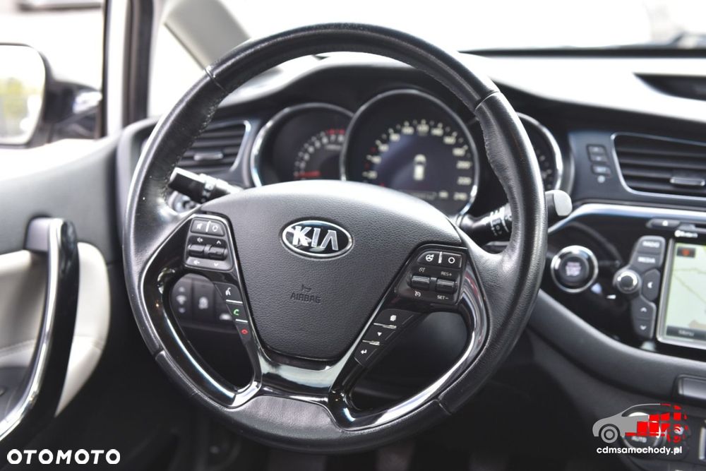 Kia Ceed - 23
