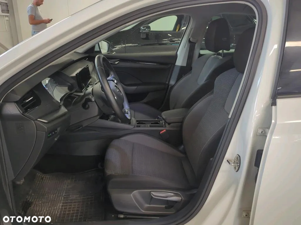 Skoda Octavia 2.0 TDI Ambition - 8