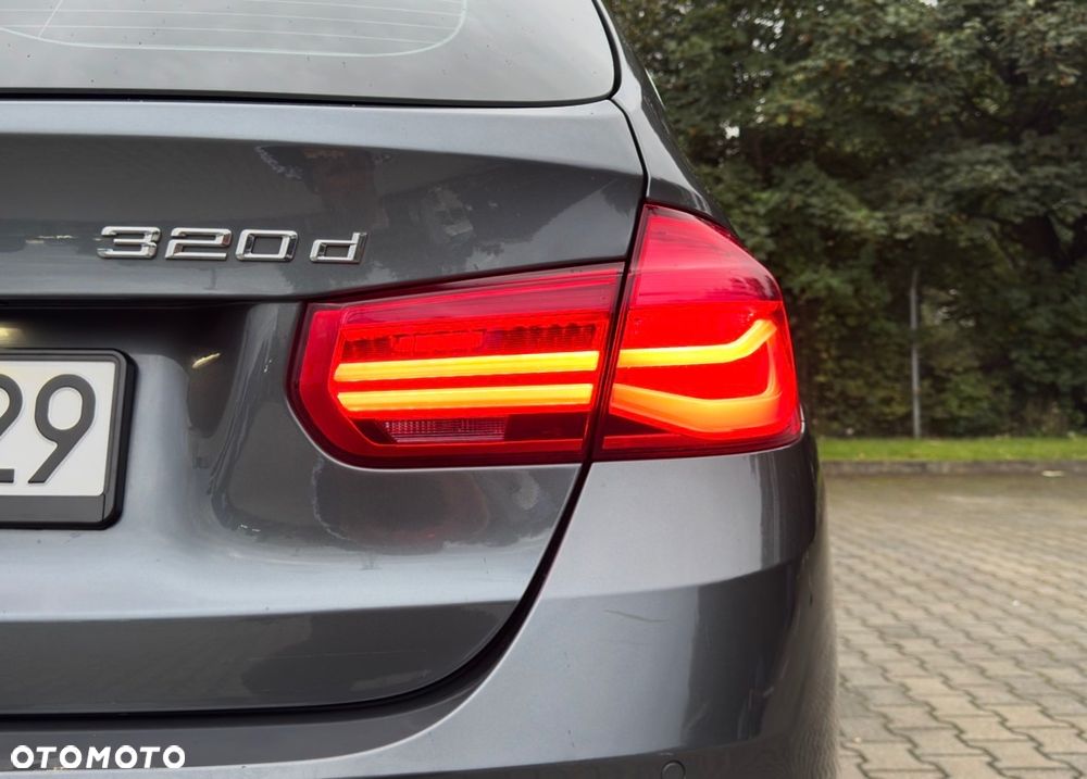 BMW Seria 3 - 36