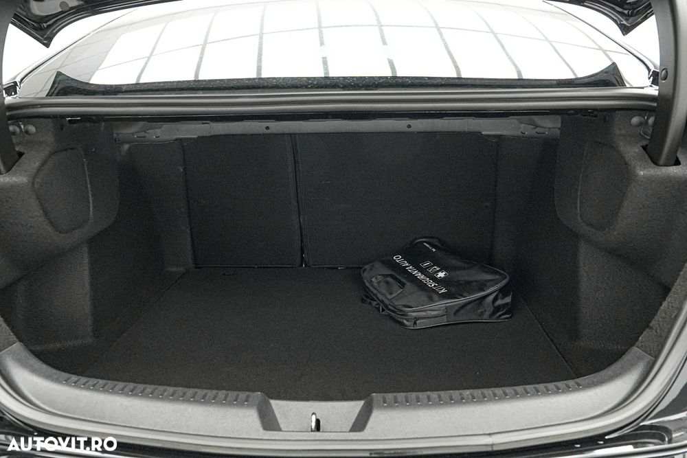 Renault Megane TCe 140 GPF EDC Equilibre - 23