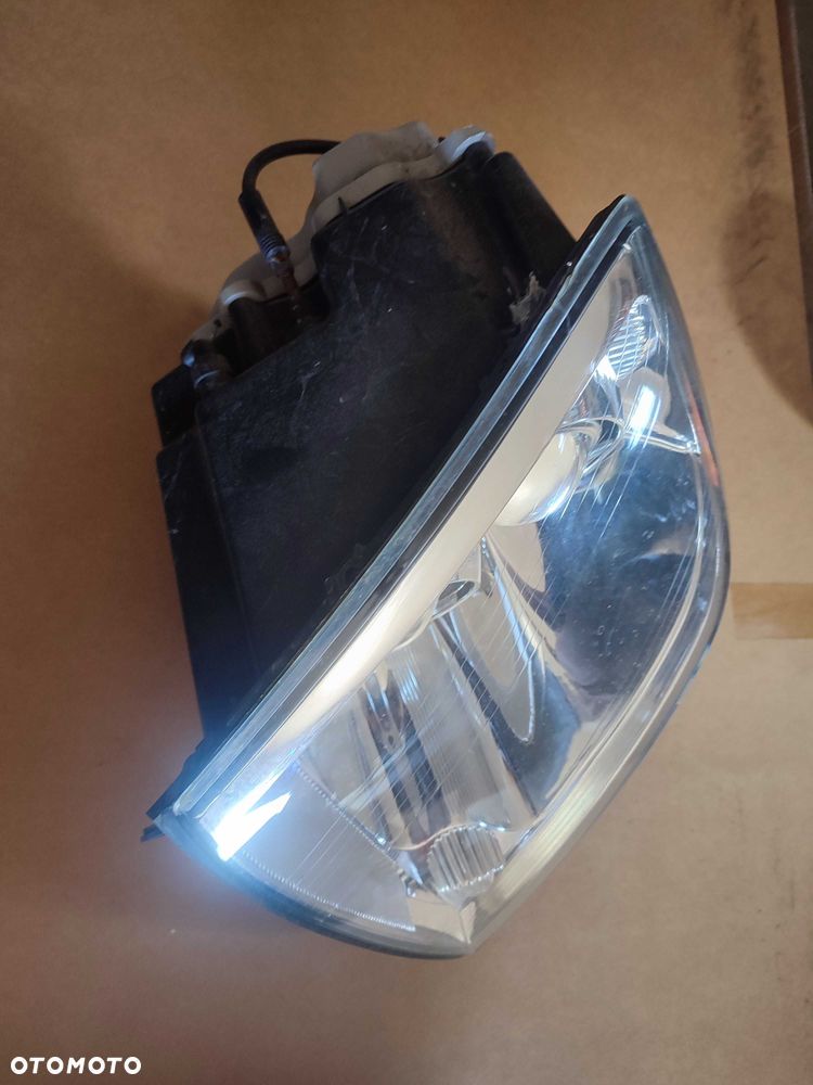 Cadillac STS reflektory przednie xenon para europa 2005-12 - 7