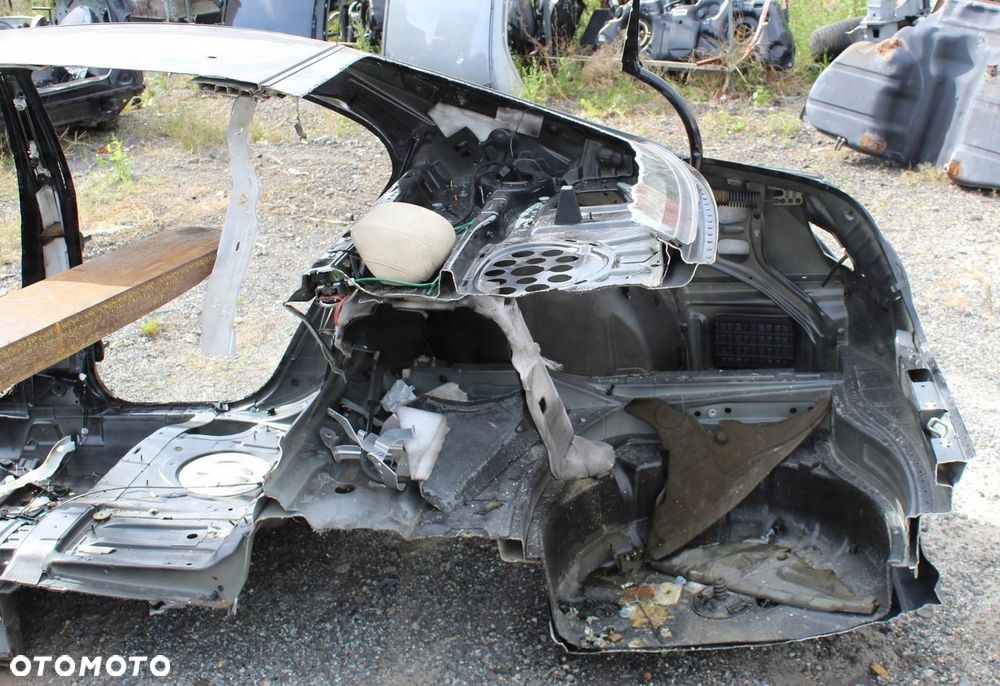 ĆWIARTKA BŁOTNIK TYŁ PRAWA MERCEDES W221 197 - 4