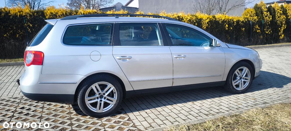Volkswagen Passat 2.0 TDI Comfortline - 4