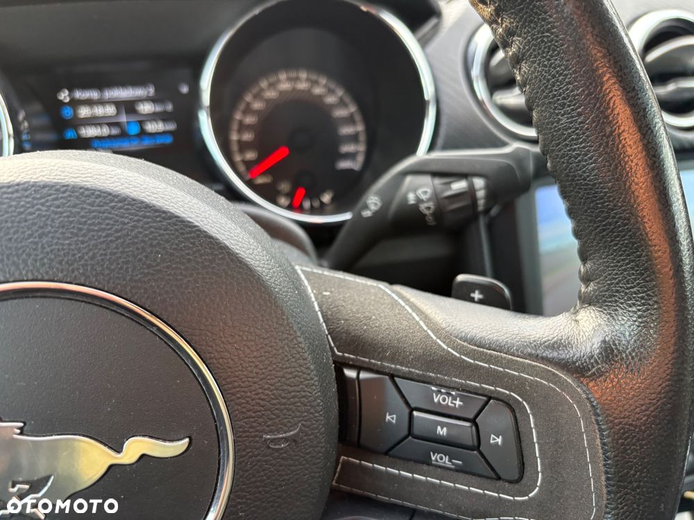 Ford Mustang 3.7 V6 Premium - 24