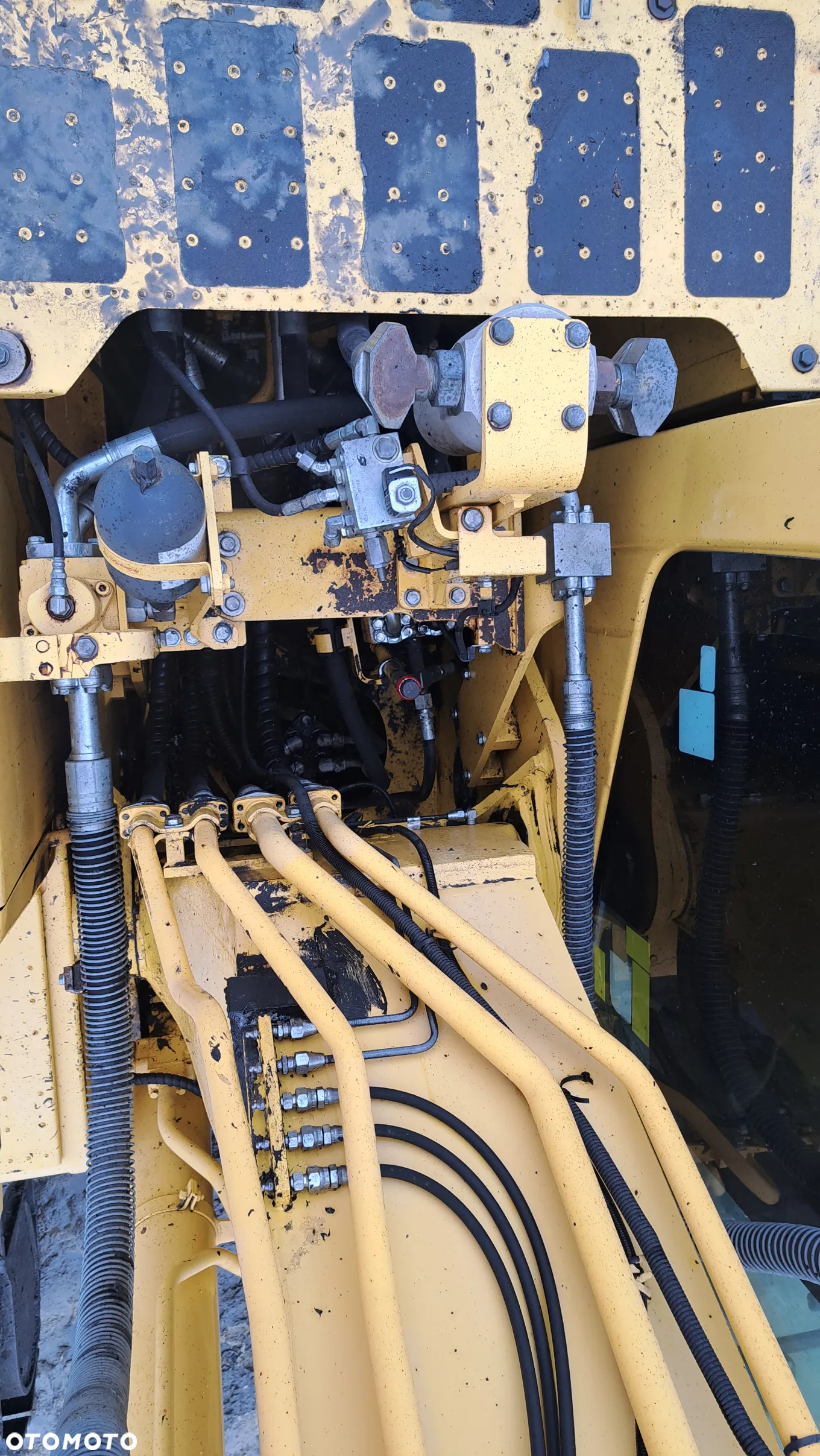 Komatsu PC240 NLC-10SLF - 10