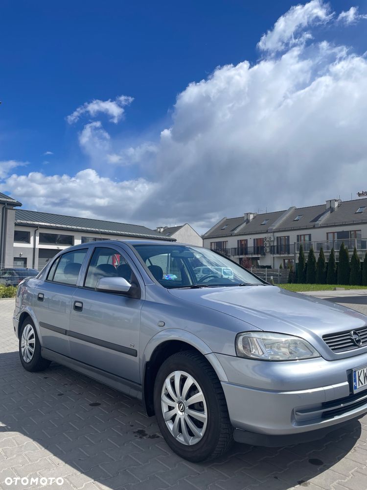 Opel Astra 1.6 Cosmo - 6