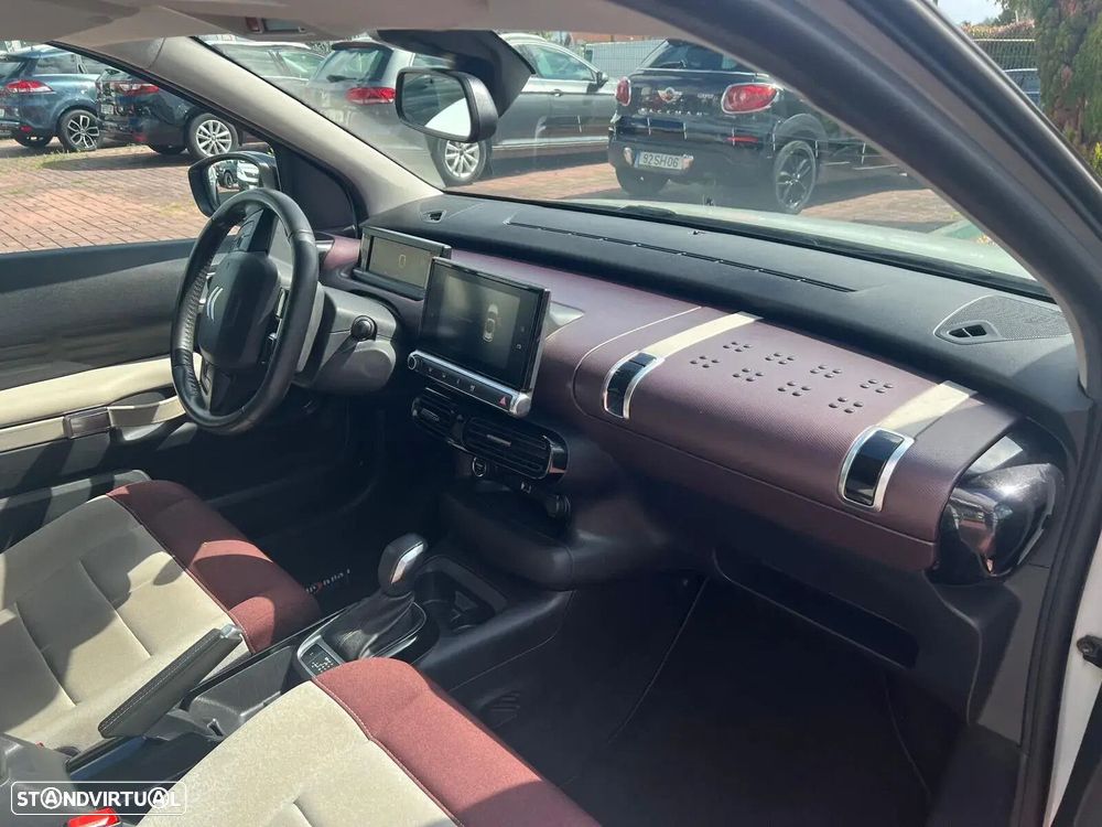 Citroën C4 Cactus - 11