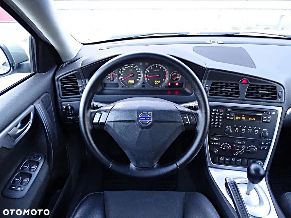 Volvo S60 2.4 Momentum - 26