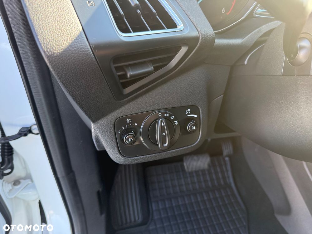 Ford Kuga 2.0 TDCi 4x4 Titanium - 25