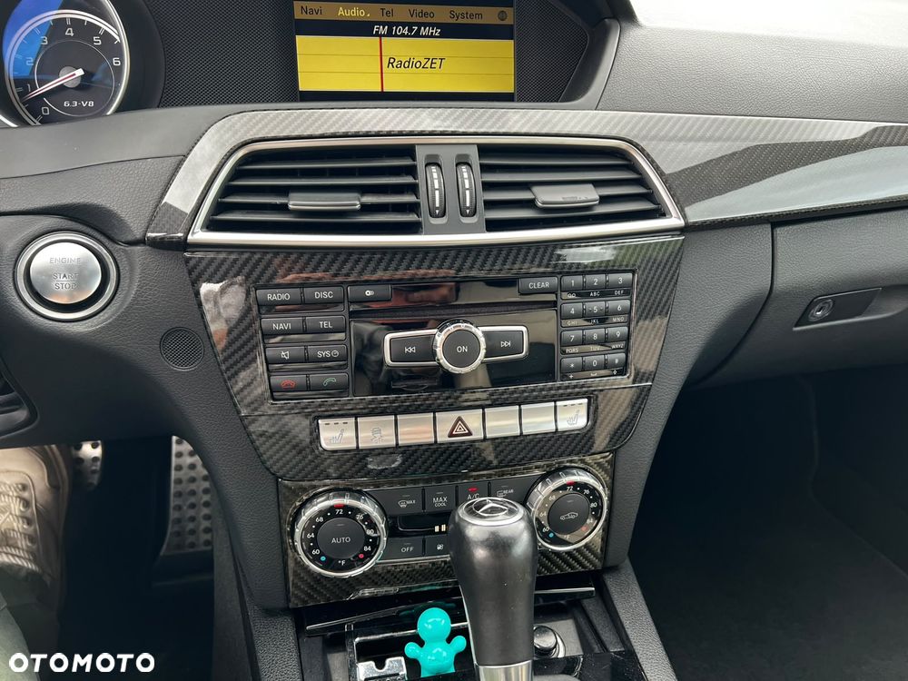 Mercedes-Benz Klasa C 63 AMG AMG SPEEDSHIFT MCT AMG Performance Package - 13