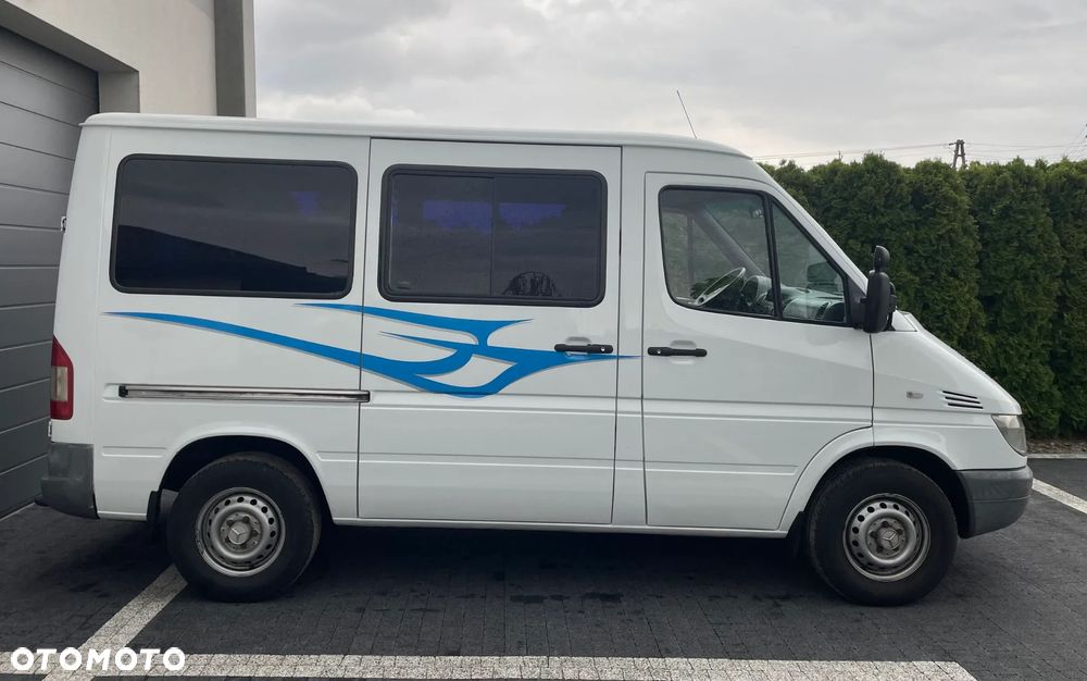 Mercedes-Benz Sprinter - 4