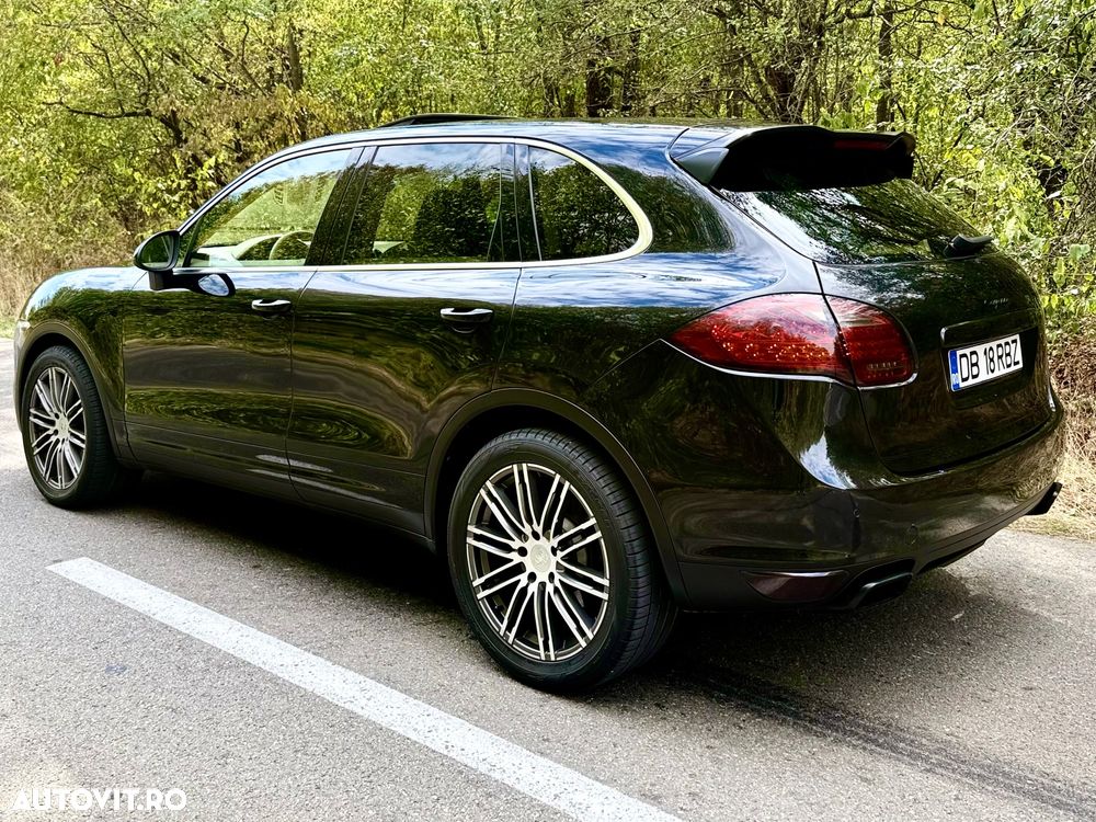 Porsche Cayenne 3.0 L V6 - 17