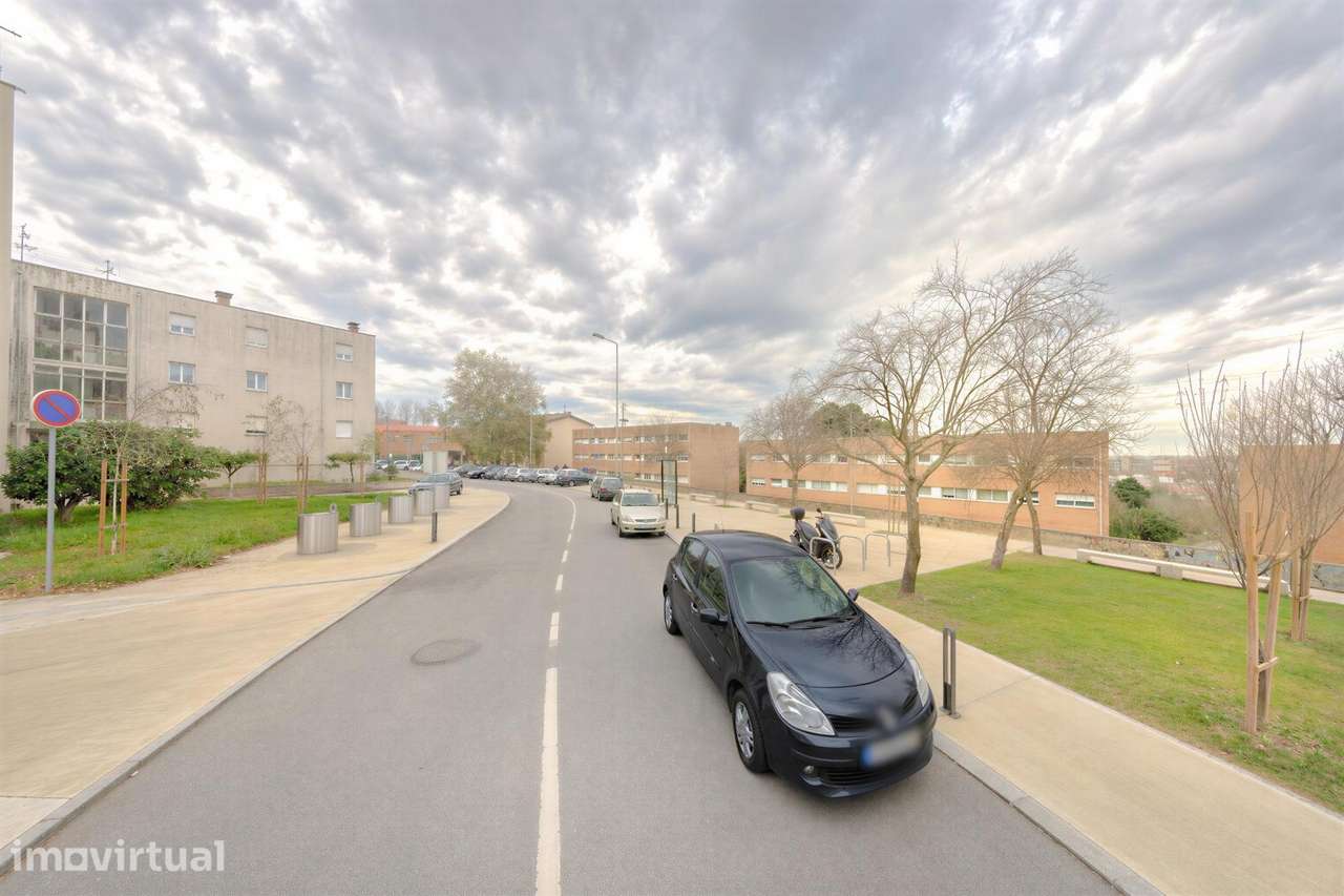 Apartamento T2 Renovado em Cruz de Pau, Matosinhos - Grande imagem: 4/25