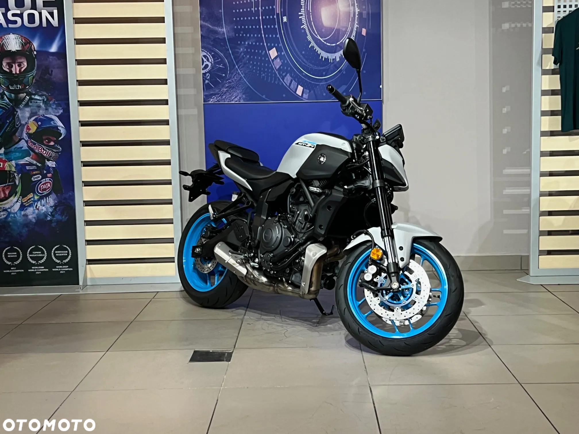 Yamaha MT - 7