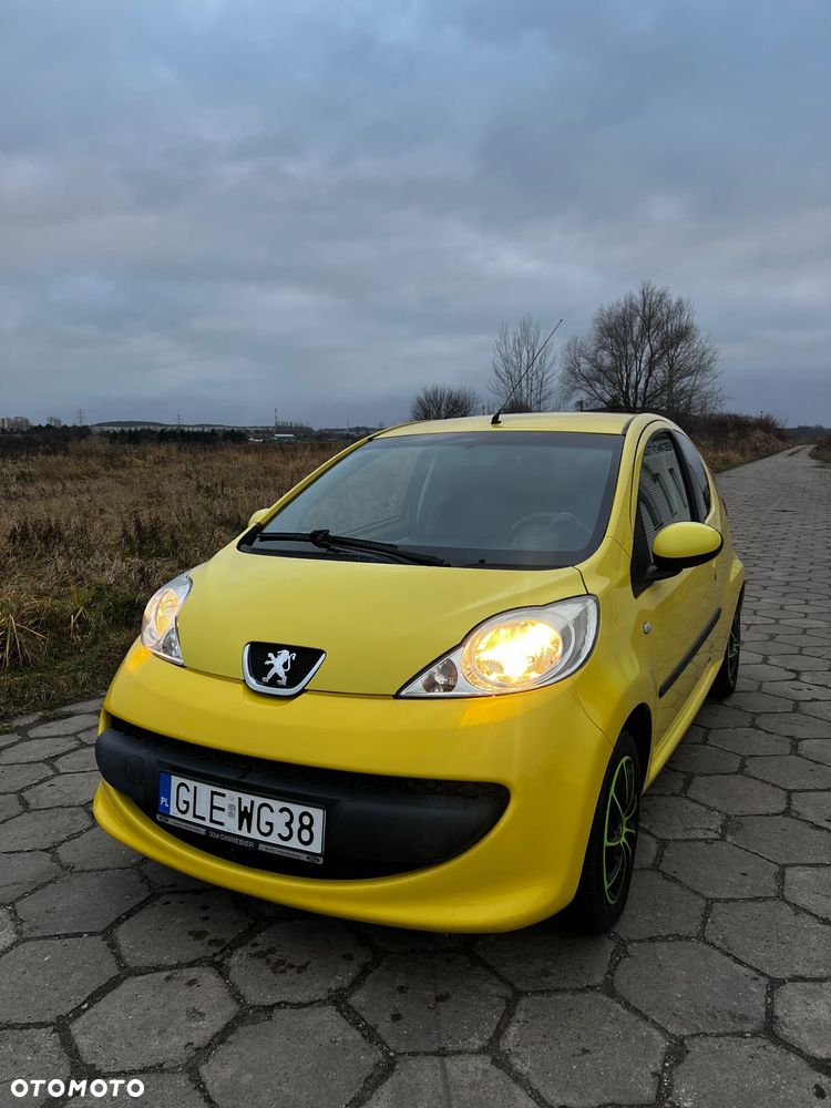 Peugeot 107 1.0 Happy - 1