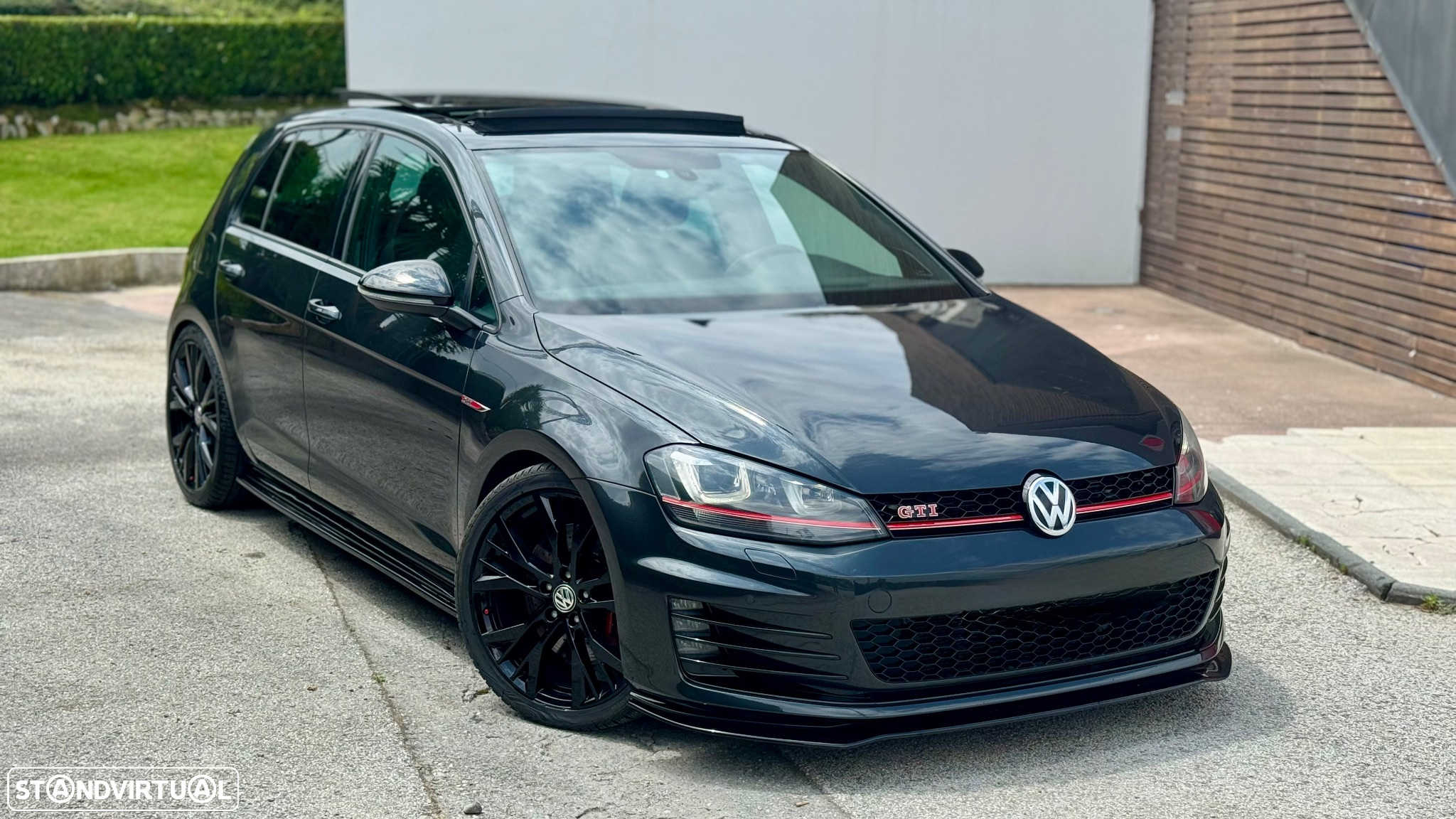 VW Golf 2.0 TSi GTi DSG Performance - 2