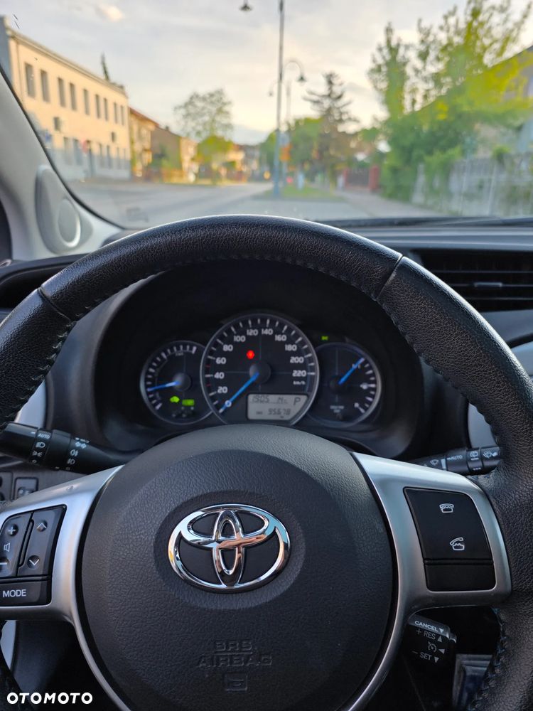 Toyota Yaris 1.5 VVT-i Style - 10
