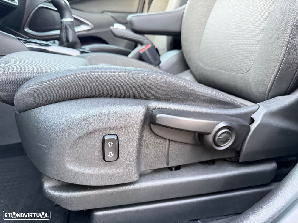 Opel Crossland X 1.2 Business Edition - 31