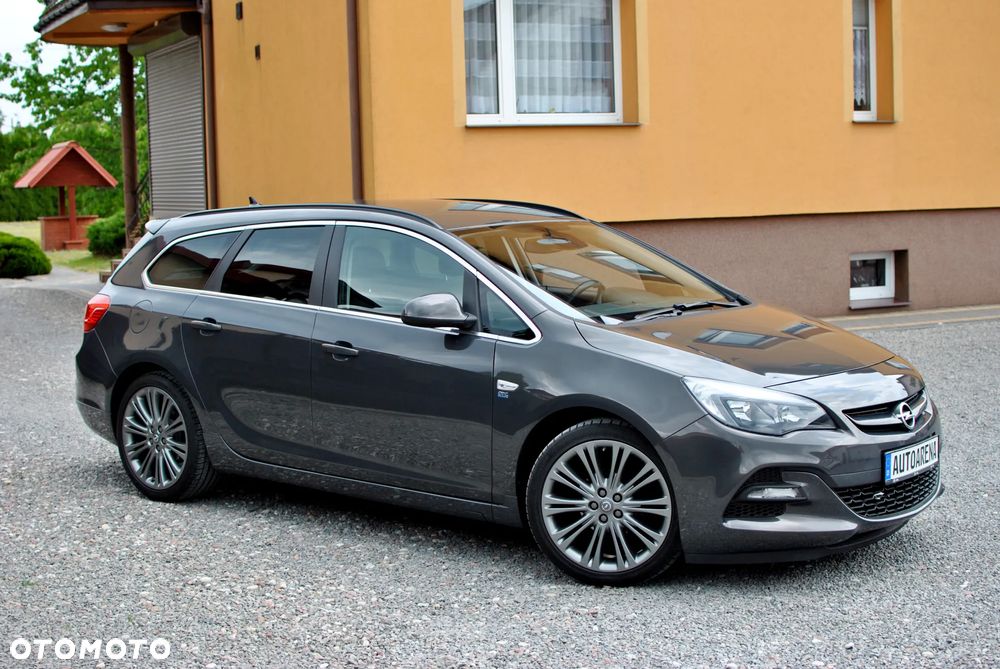 Opel Astra 1.4 T Cosmo S&S - 19