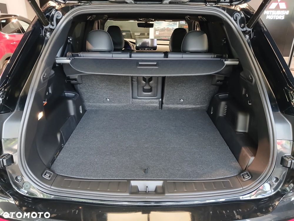 Mitsubishi Outlander Black Edition - 16