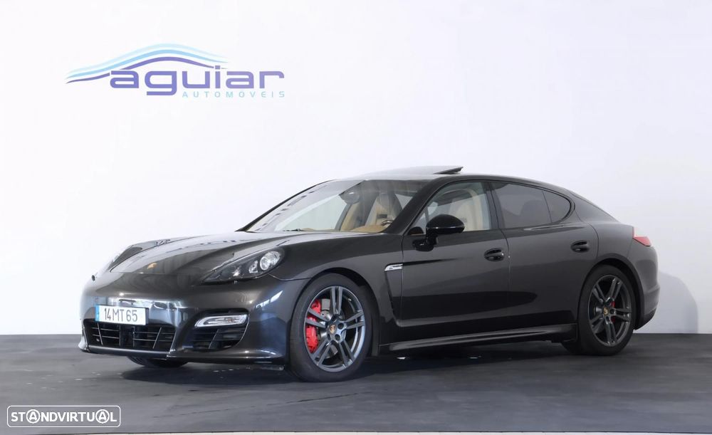 Porsche Panamera 4 GTS PDK - 2