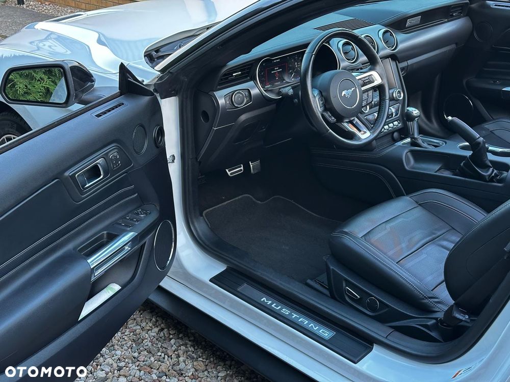Ford Mustang 5.0 V8 GT - 19