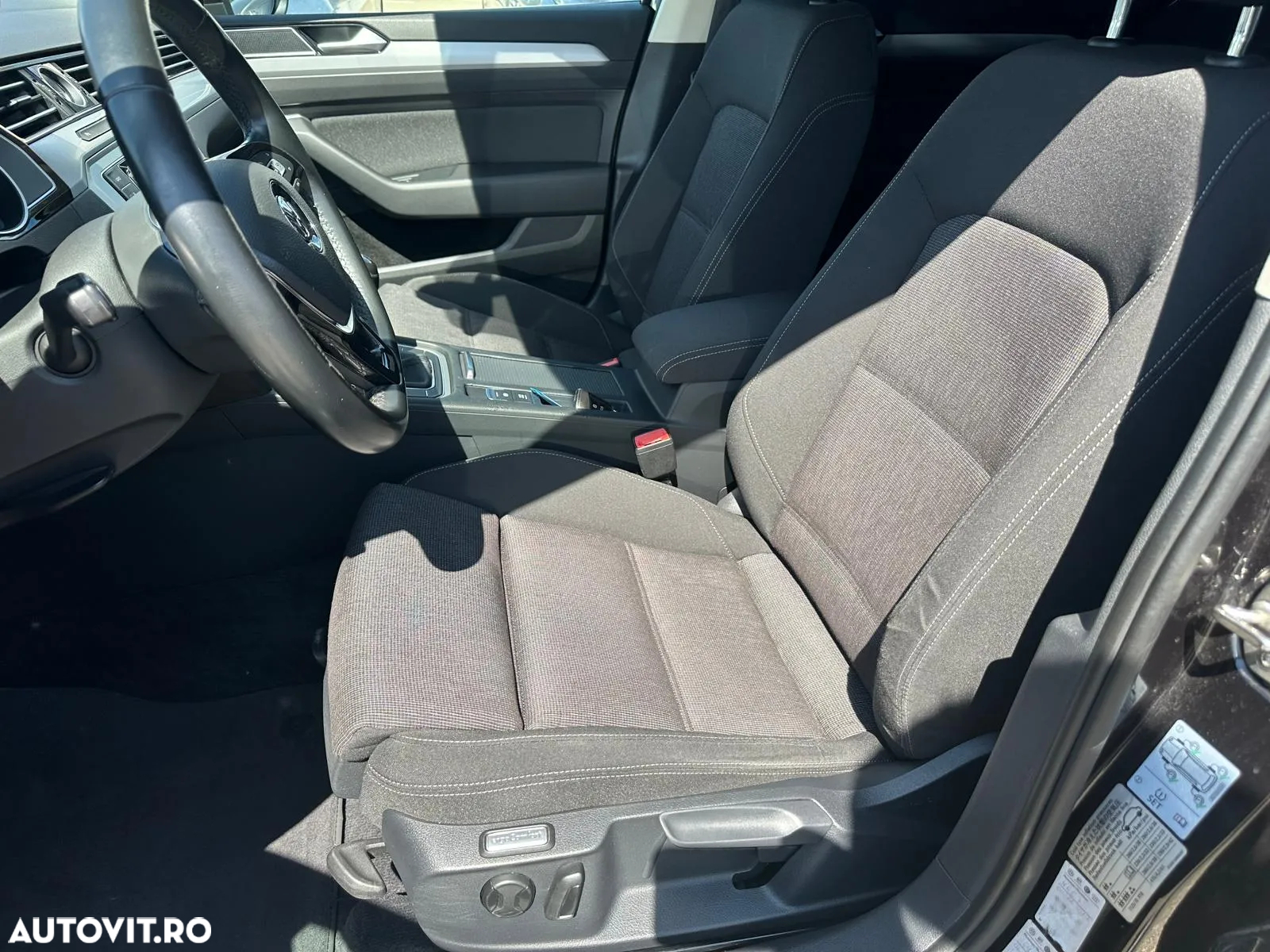 Volkswagen Passat 2.0 TDI 4Motion Comfortline - 15