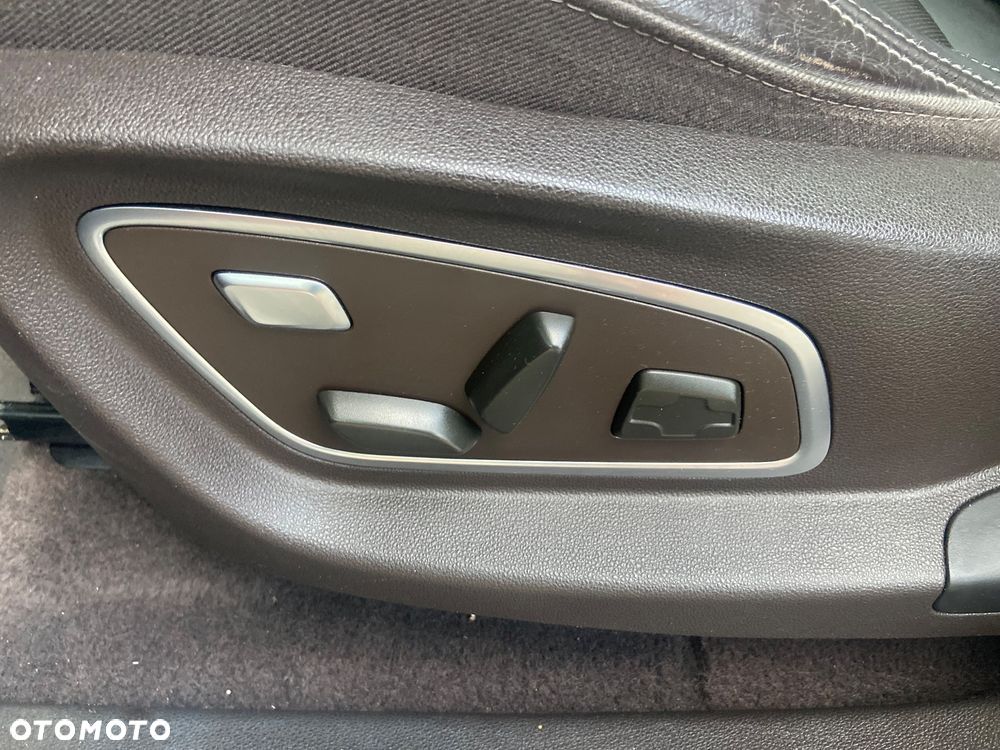 Renault Espace 1.6 dCi Energy Initiale Paris EDC 7os - 29