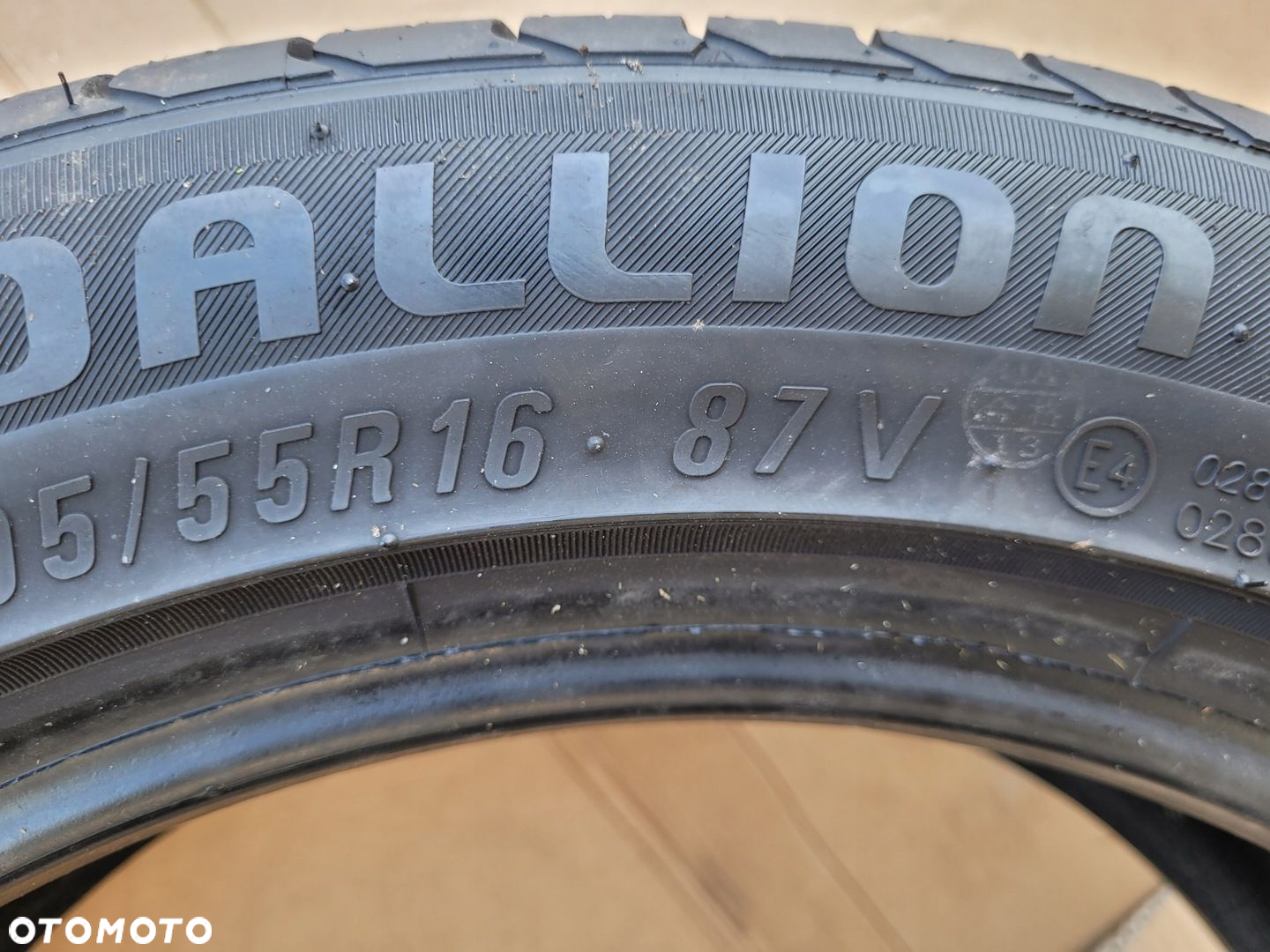 CST MEDALLION MD-A1 195/55 R16 87 V - 8