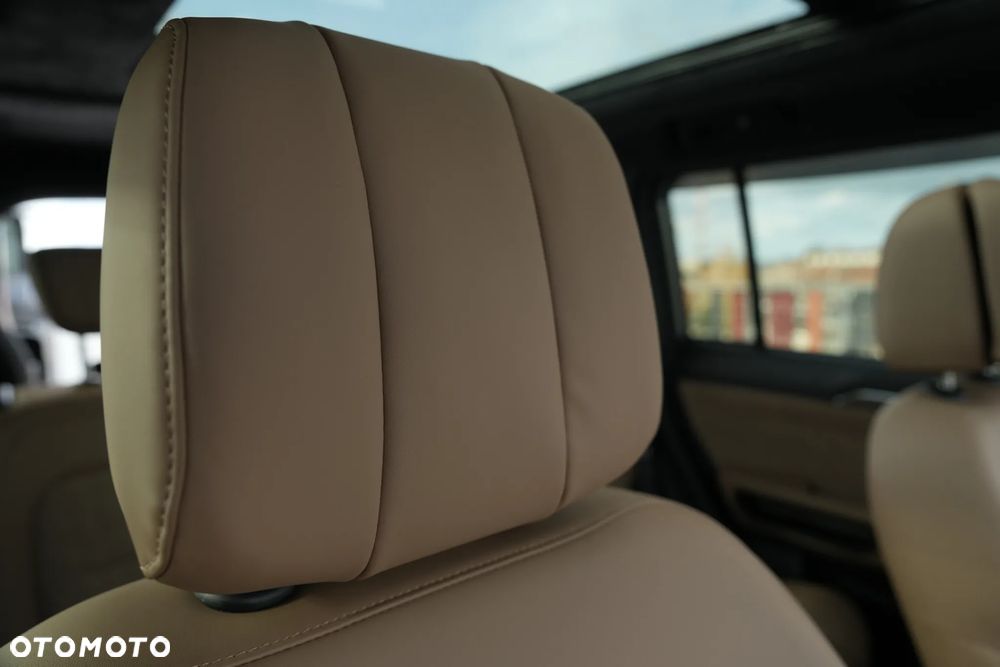 Jetour Traveller - 23