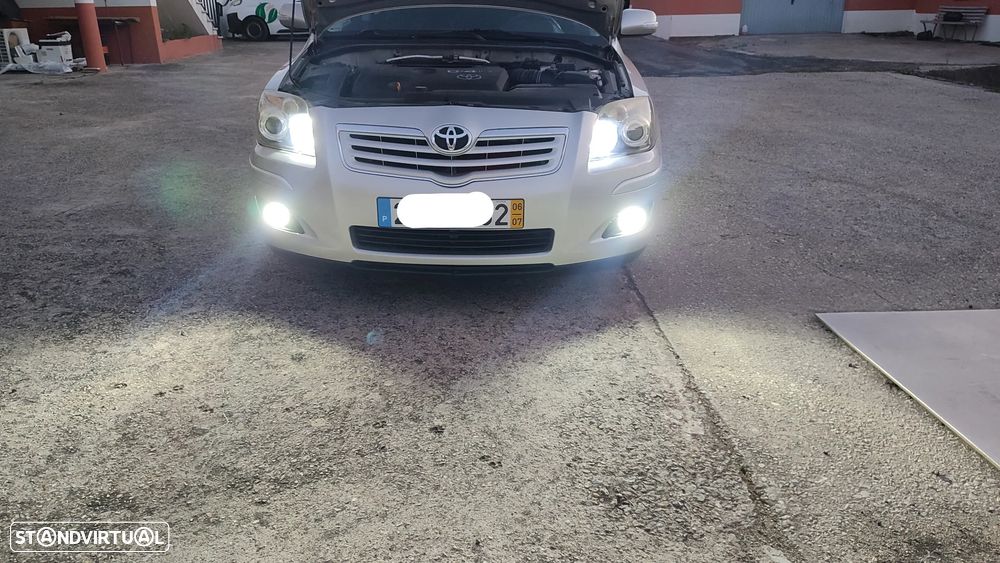 Toyota Avensis SW - 8
