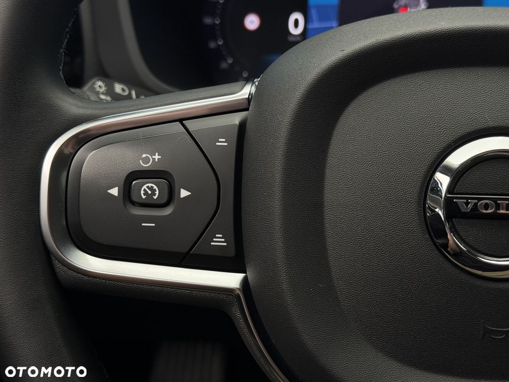 Volvo XC 60 B4 B Core - 24
