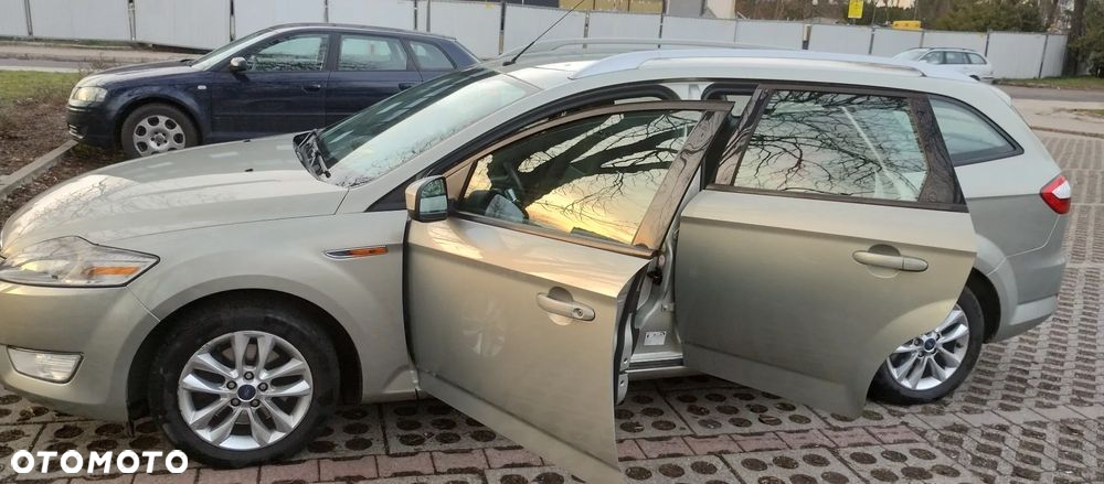 Ford Mondeo - 22