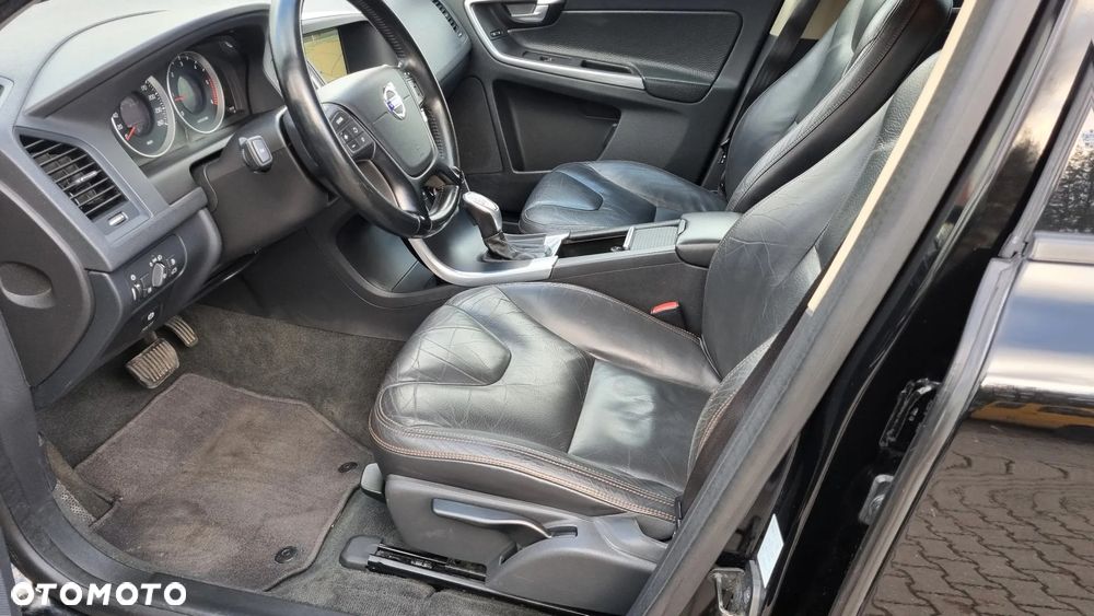 Volvo XC 60 D3 Momentum - 16