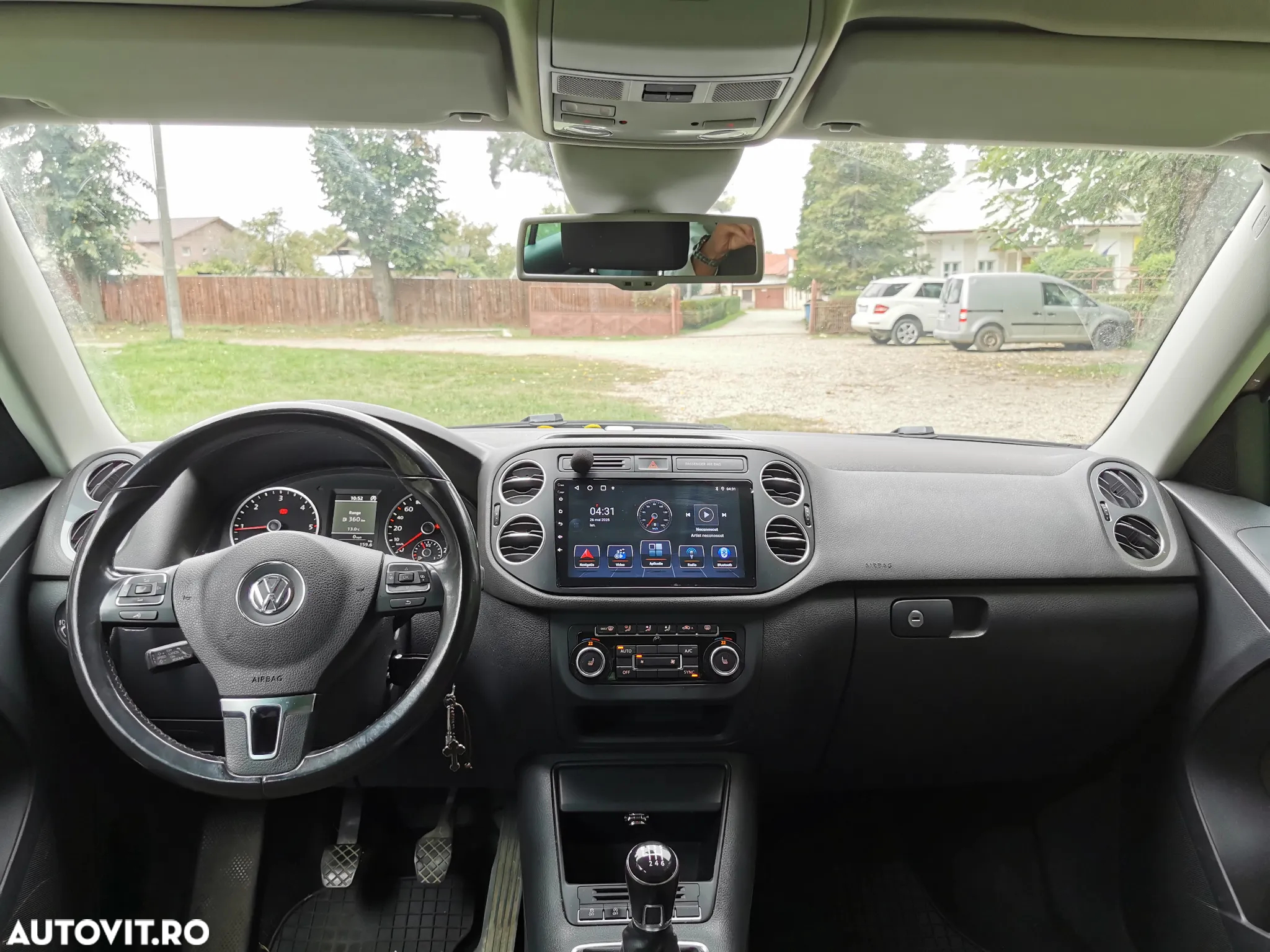 Volkswagen Tiguan - 9