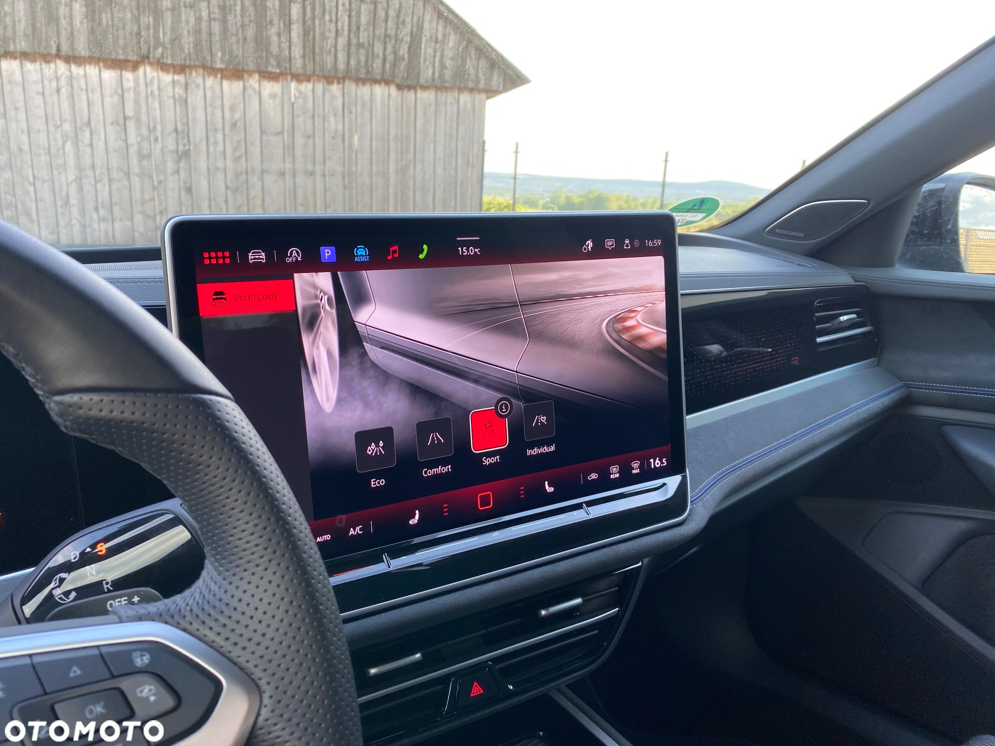 Volkswagen Passat Variant 2.0 TDI SCR DSG R-Line - 35