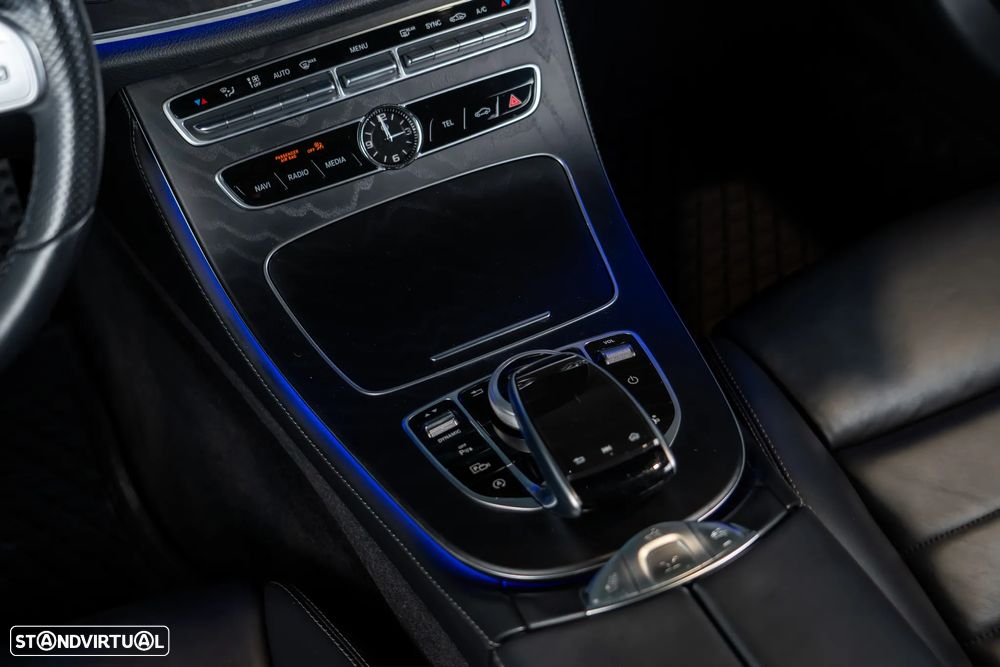 Mercedes-Benz E 300 - 22